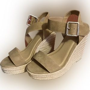 tan strap wedges